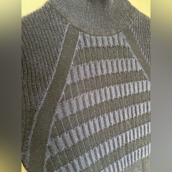 Karen Mullen ribbed sweater - Picture 3 of 6